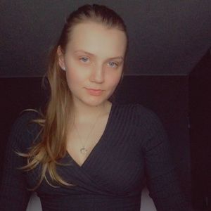 Meet your Posher, Deanna